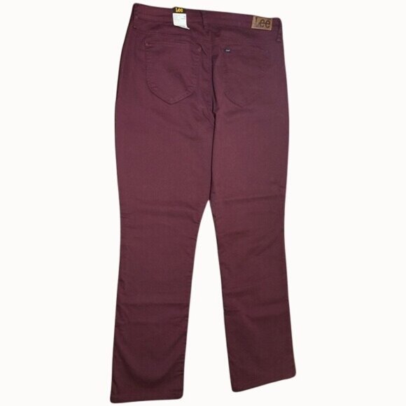 Lee Women's Straight Leg Regular Fit Pants Size 18 Medium Wine Color Mid Rise - Picture 1 of 7